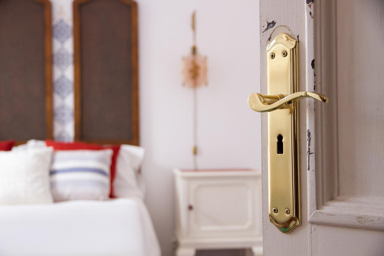 Double Room with Shared Bathroom,635841030:JPEG